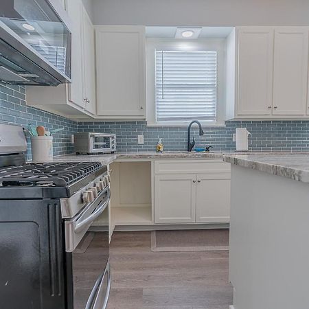 Uptown Cottage Newly Updated Home Near The Strand Galveston Harbor And Utmb Εξωτερικό φωτογραφία
