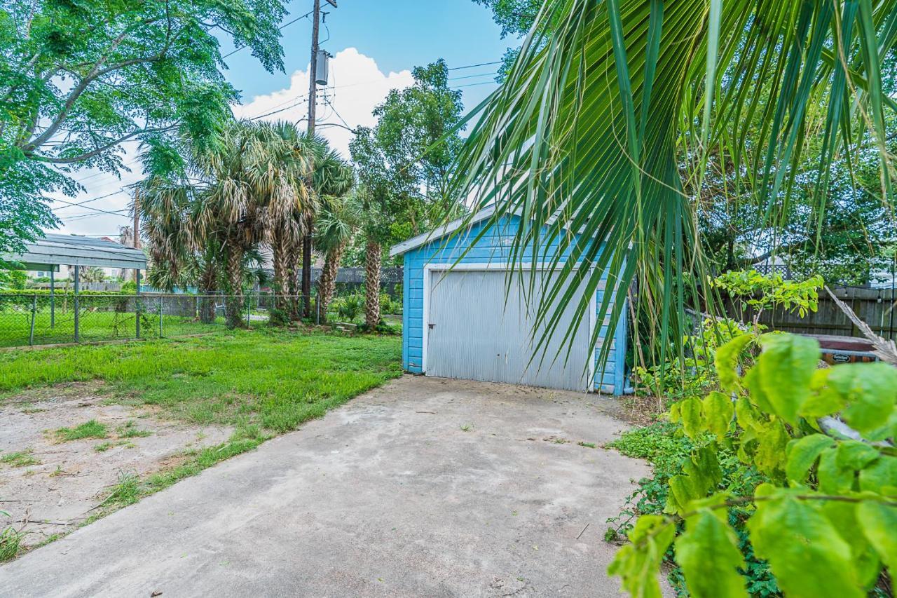 Uptown Cottage Newly Updated Home Near The Strand Galveston Harbor And Utmb Εξωτερικό φωτογραφία