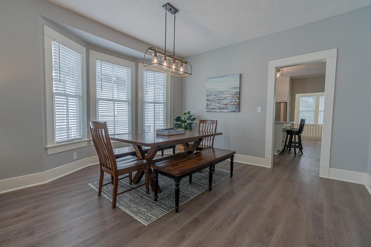 Uptown Cottage Newly Updated Home Near The Strand Galveston Harbor And Utmb Εξωτερικό φωτογραφία
