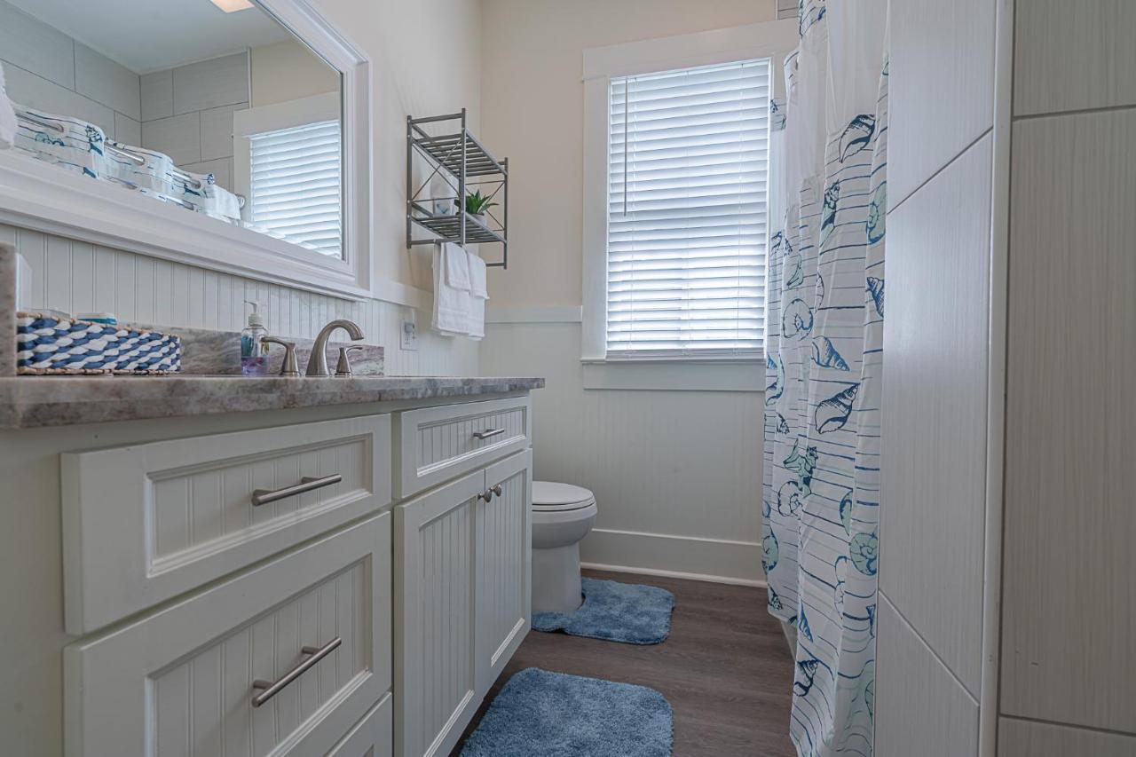 Uptown Cottage Newly Updated Home Near The Strand Galveston Harbor And Utmb Εξωτερικό φωτογραφία