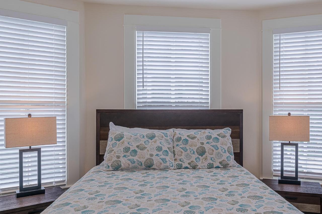 Uptown Cottage Newly Updated Home Near The Strand Galveston Harbor And Utmb Εξωτερικό φωτογραφία